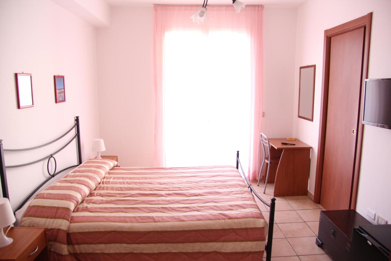 Fragolina B&B Furci Siculo Kültér fotó