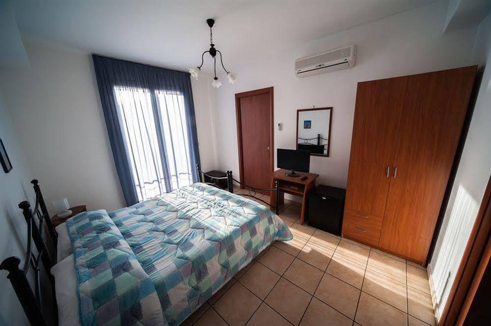 Fragolina B&B Furci Siculo Kültér fotó