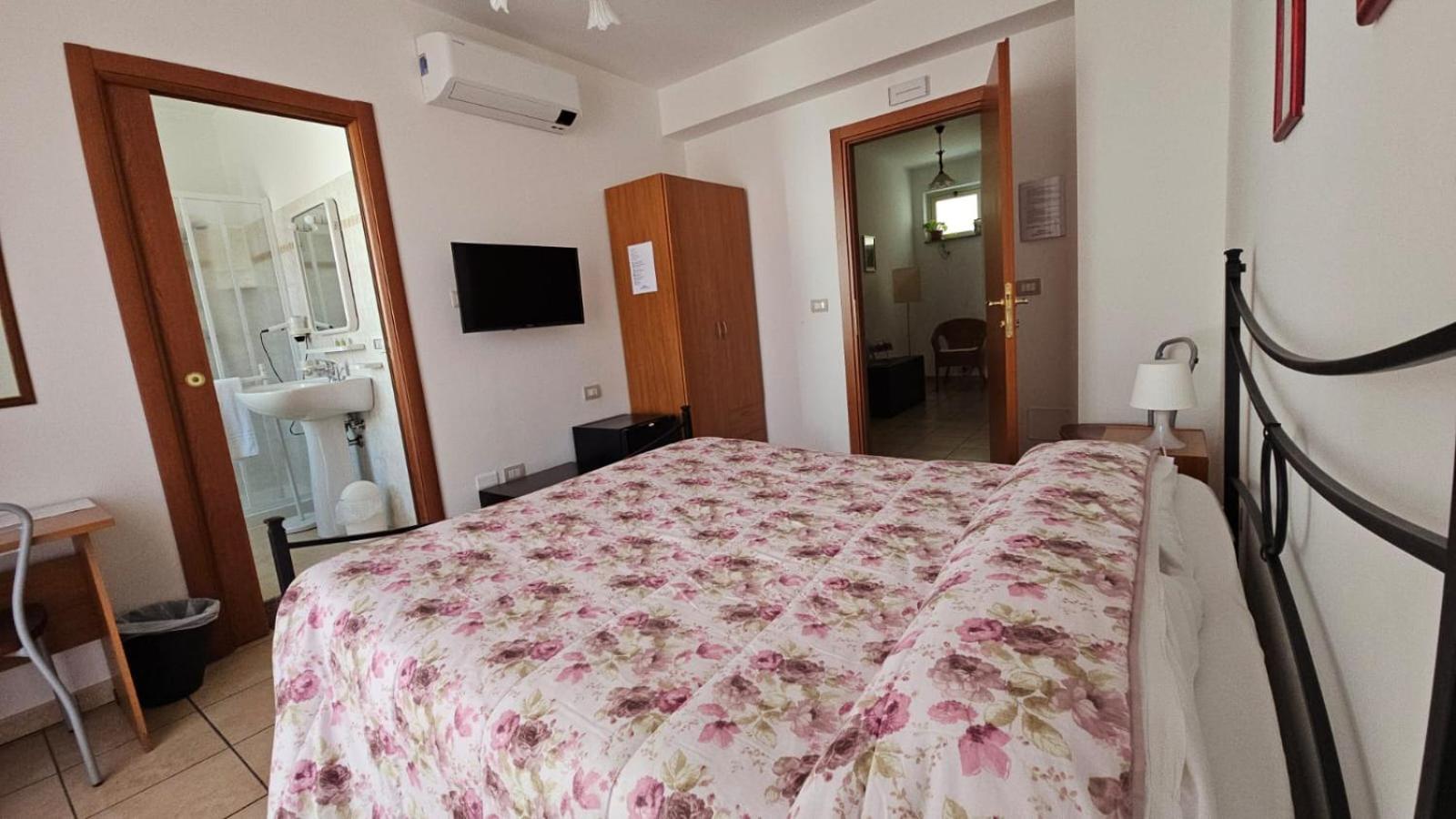 Fragolina B&B Furci Siculo Kültér fotó