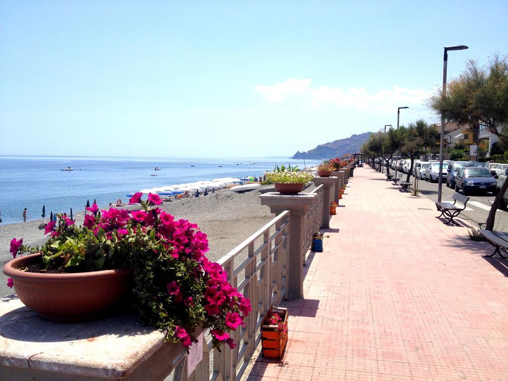 Fragolina B&B Furci Siculo Kültér fotó